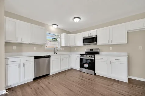 4332 Churchman Court Indianapolis IN 46237