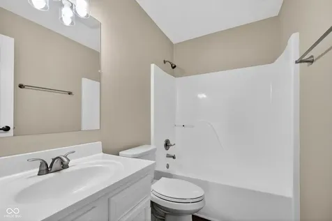 4332 Churchman Court Indianapolis IN 46237