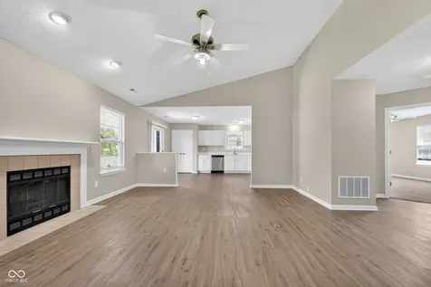 4332 Churchman Court Indianapolis IN 46237