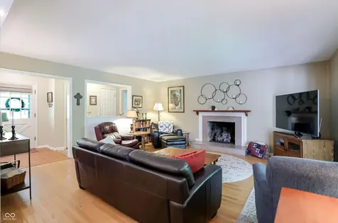 1675 E 81st Street Indianapolis IN 46240