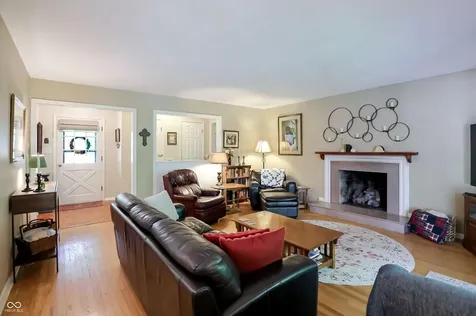 1675 E 81st Street Indianapolis IN 46240