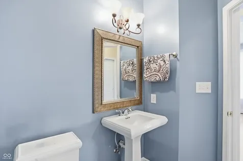 4499 Diamond Ridge Greenwood IN 46143