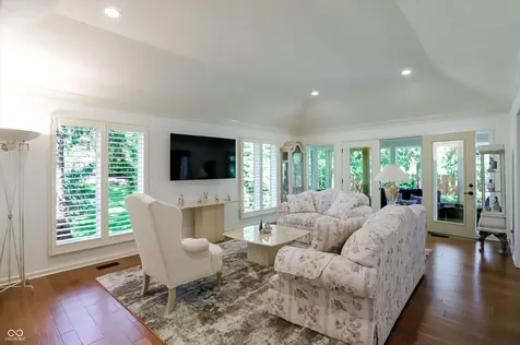 9543 Cedar Springs Drive Indianapolis IN 46260