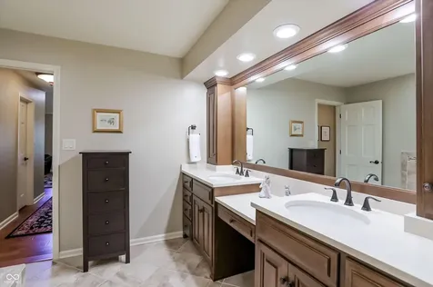 9543 Cedar Springs Drive Indianapolis IN 46260