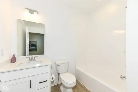 19366 Mcbee Avenue Westfield IN 46074