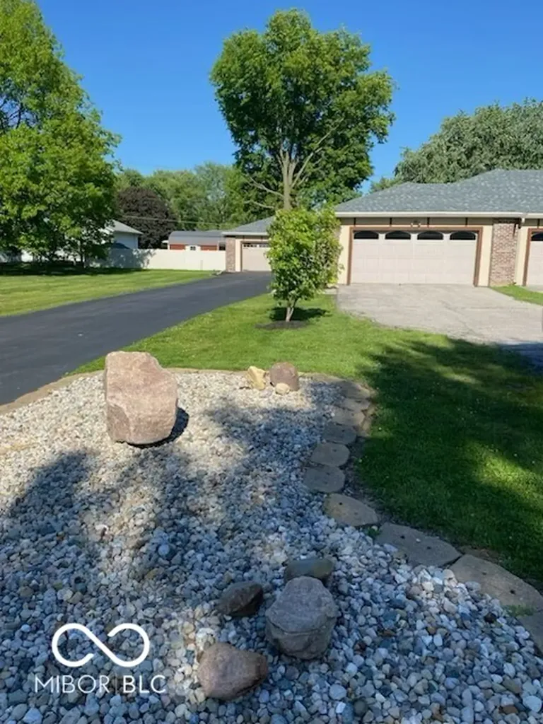 414 Glenn Knecht Drive Crawfordsville IN 47933