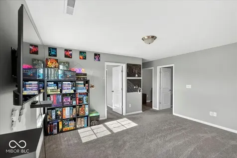 275 Longleaf Lane Greenfield IN 46140