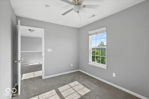275 Longleaf Lane Greenfield IN 46140