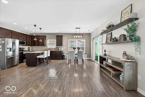 275 Longleaf Lane Greenfield IN 46140