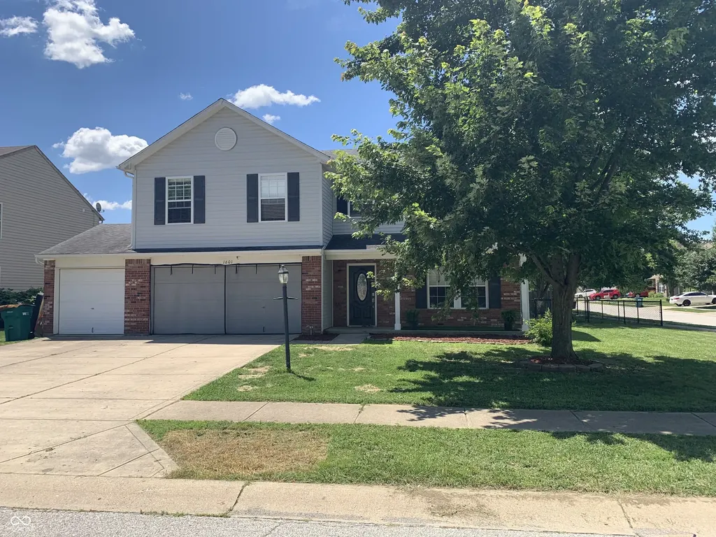 1601 Creekside Drive Brownsburg IN 46112