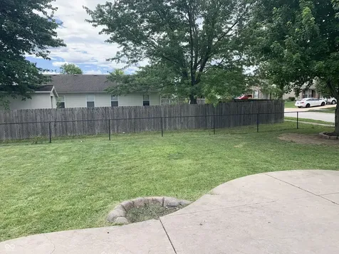 1601 Creekside Drive Brownsburg IN 46112