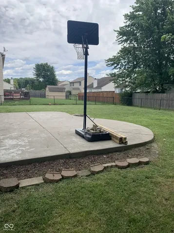 1601 Creekside Drive Brownsburg IN 46112