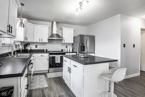 1043 Lichfield Lane Westfield IN 46074