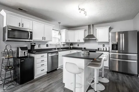 1043 Lichfield Lane Westfield IN 46074
