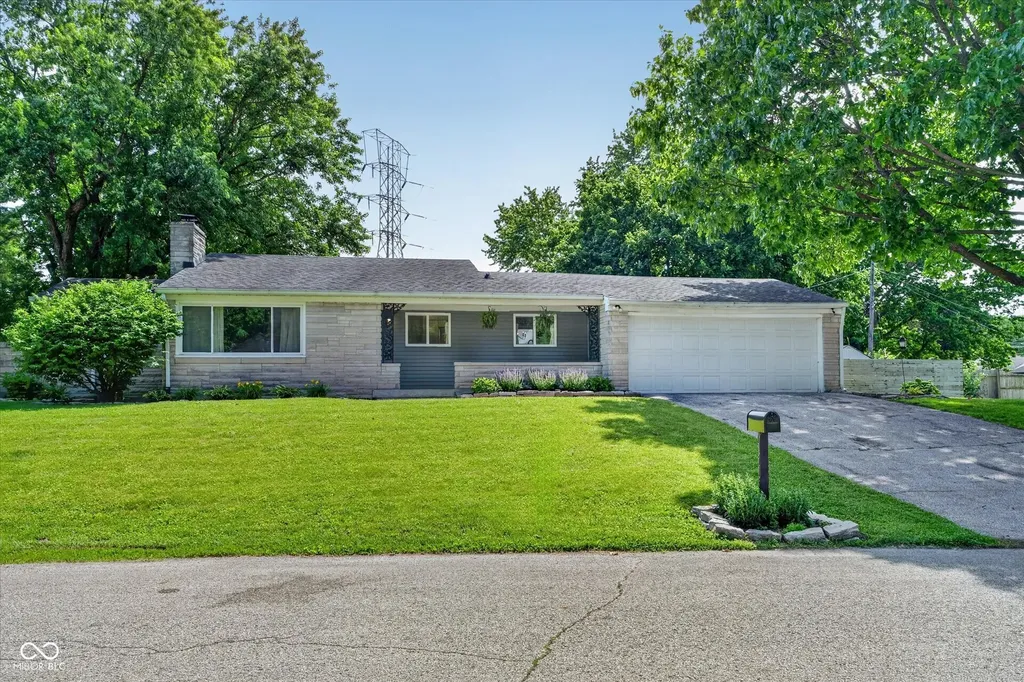 3513 Circle Boulevard Indianapolis IN 46220