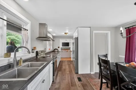 3513 Circle Boulevard Indianapolis IN 46220