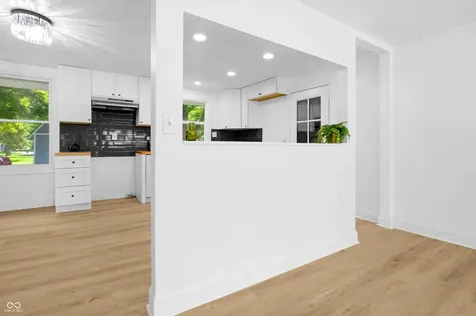 5961 N 200 W Columbus IN 47201