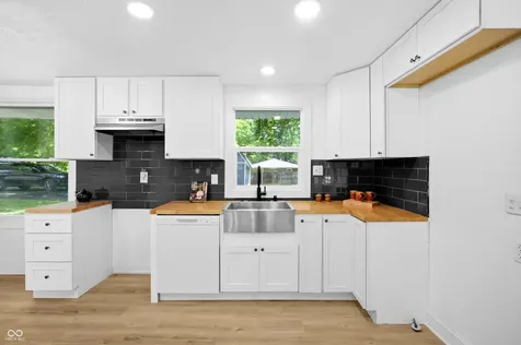 5961 N 200 W Columbus IN 47201