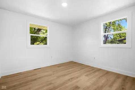 5961 N 200 W Columbus IN 47201