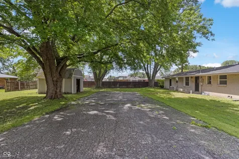 5961 N 200 W Columbus IN 47201