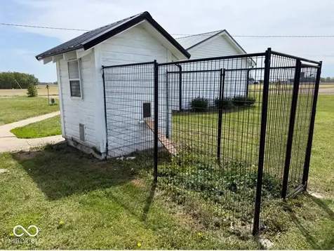 5682 S 800 W Tipton IN 46072