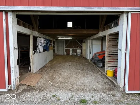 5682 S 800 W Tipton IN 46072