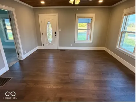 5682 S 800 W Tipton IN 46072