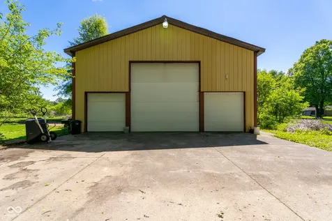 9888 Chestnut Lane Indianapolis IN 46239