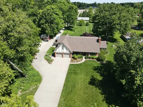 9888 Chestnut Lane Indianapolis IN 46239