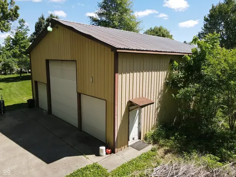 9888 Chestnut Lane Indianapolis IN 46239