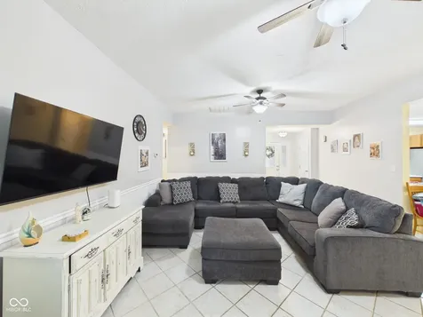 35 W Estate Street Anderson IN 46013
