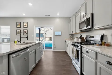 942 Ram Drive Franklin IN 46131