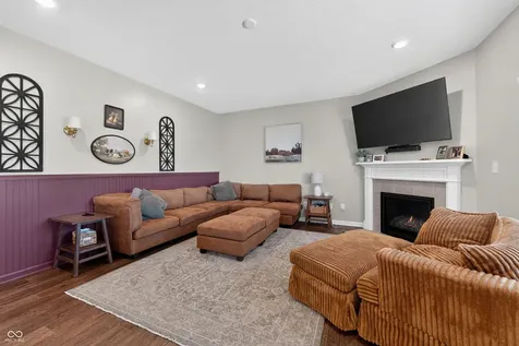 942 Ram Drive Franklin IN 46131