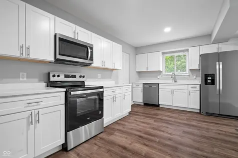 3047 Kiowa Court Indianapolis IN 46235