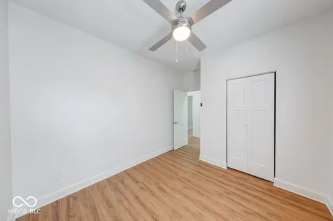3915 N Hawthorne Lane Indianapolis IN 46226