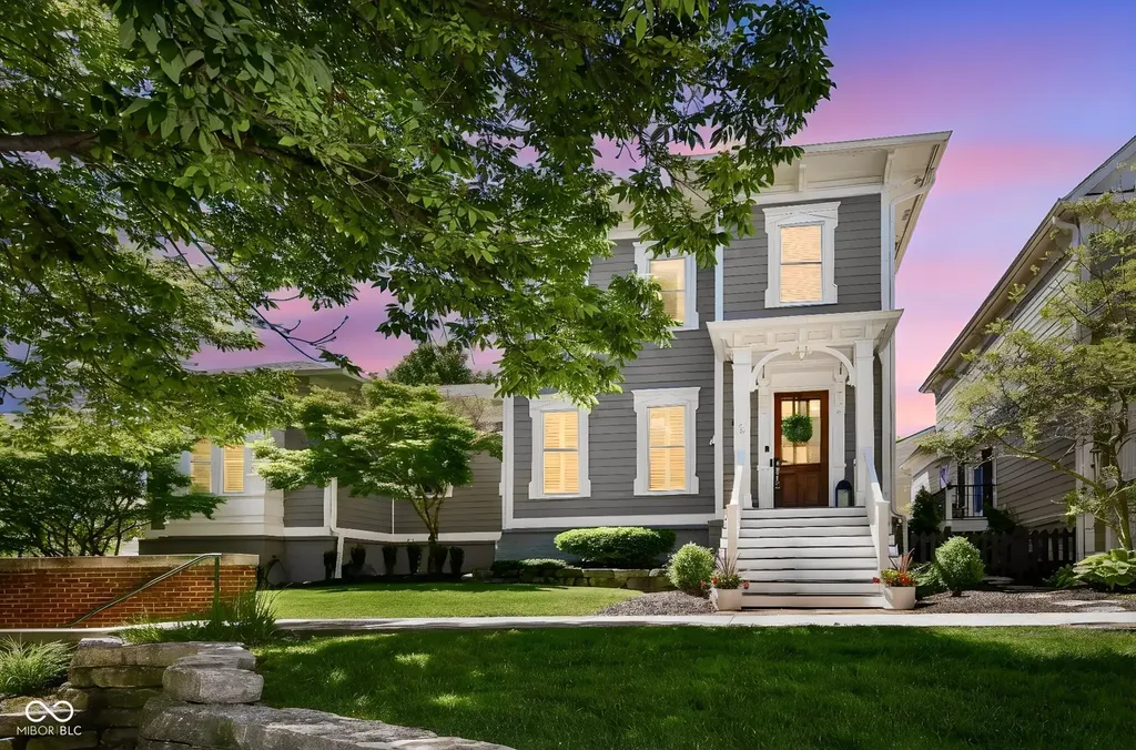 2003 Rhettsbury Street Carmel IN 46032