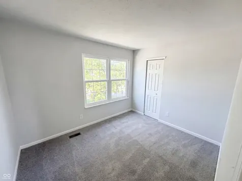 2219 Rolling Oak Drive Indianapolis IN 46214