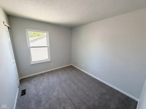 2219 Rolling Oak Drive Indianapolis IN 46214