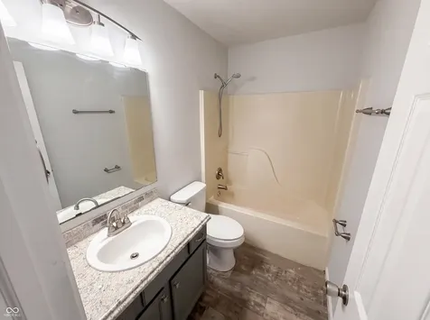 2219 Rolling Oak Drive Indianapolis IN 46214