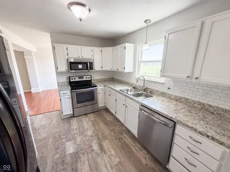 2219 Rolling Oak Drive Indianapolis IN 46214