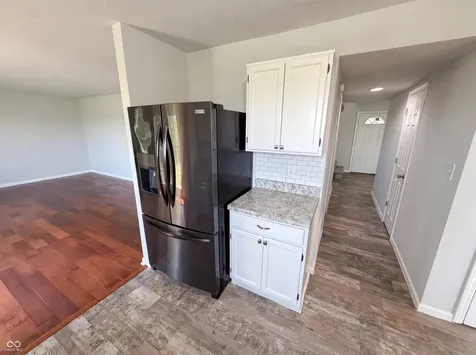 2219 Rolling Oak Drive Indianapolis IN 46214