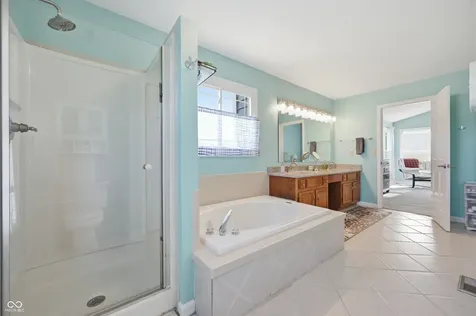 10538 Lighthouse Way Indianapolis IN 46256