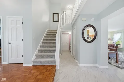 10538 Lighthouse Way Indianapolis IN 46256
