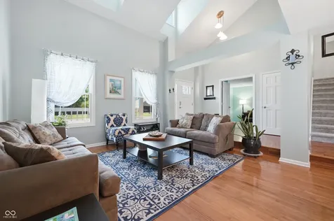 10538 Lighthouse Way Indianapolis IN 46256