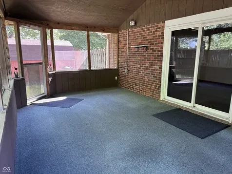 3752 Ironwood Drive Columbus IN 47203