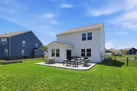6914 Wolf Creek Court Whitestown IN 46075