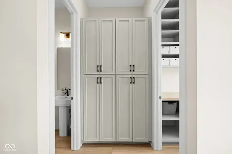 954 Berkhamsted Lane Carmel IN 46032