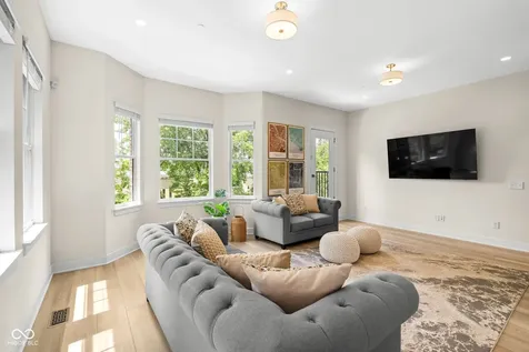 954 Berkhamsted Lane Carmel IN 46032