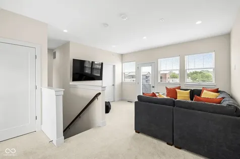 954 Berkhamsted Lane Carmel IN 46032