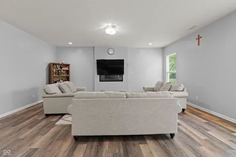 8223 Morera Court Indianapolis IN 46237